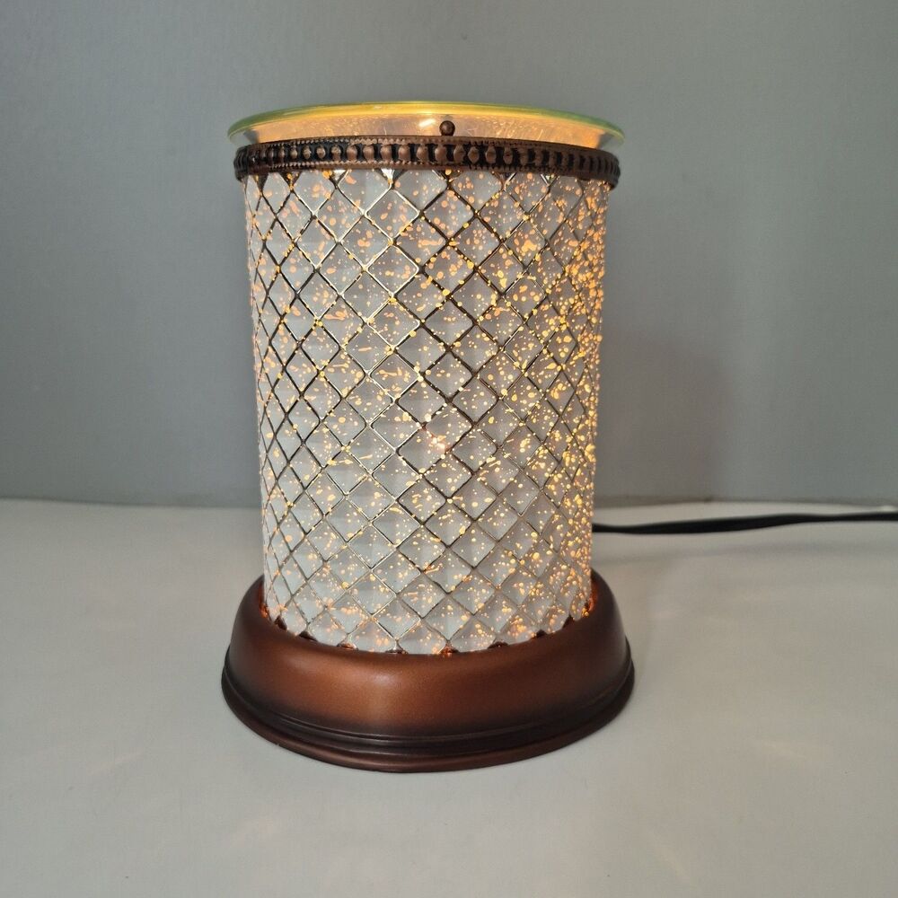 Scentsy Cream Diamond Wax Warmer Lamp Shade with Plug In Bronze Base